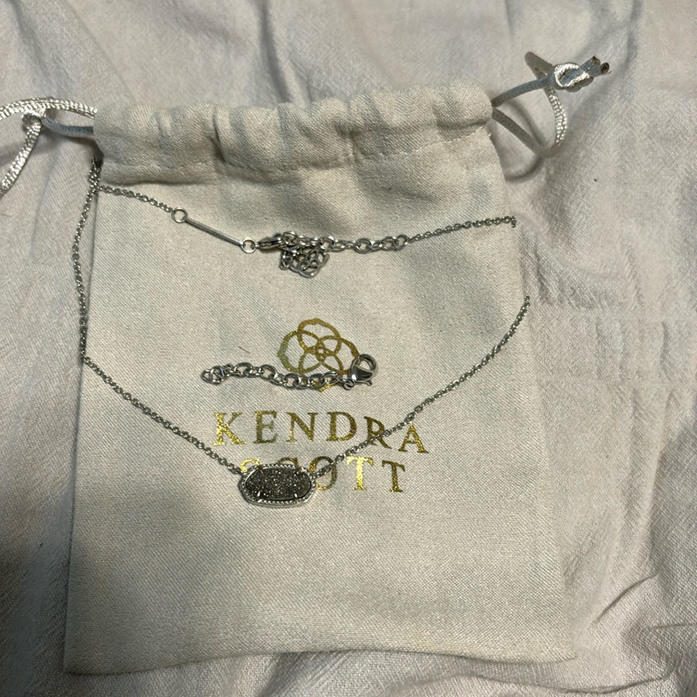 Kendra Scott Elisa Silver Pendant Necklace in Platinum Drusy